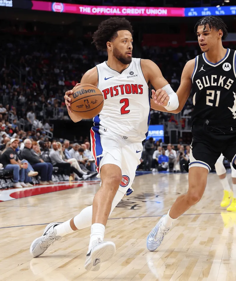 英雄联盟世界赛-坎宁安穿着Cut3迎来复出，得到13分5篮板10助攻